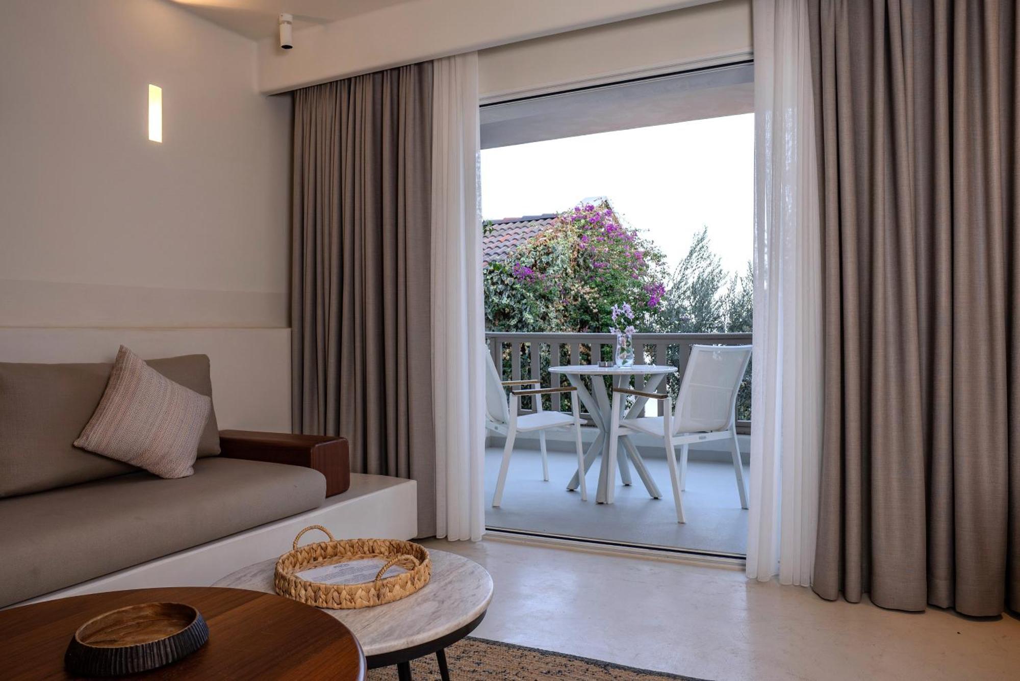 Pilos Suites Turunc Εξωτερικό φωτογραφία